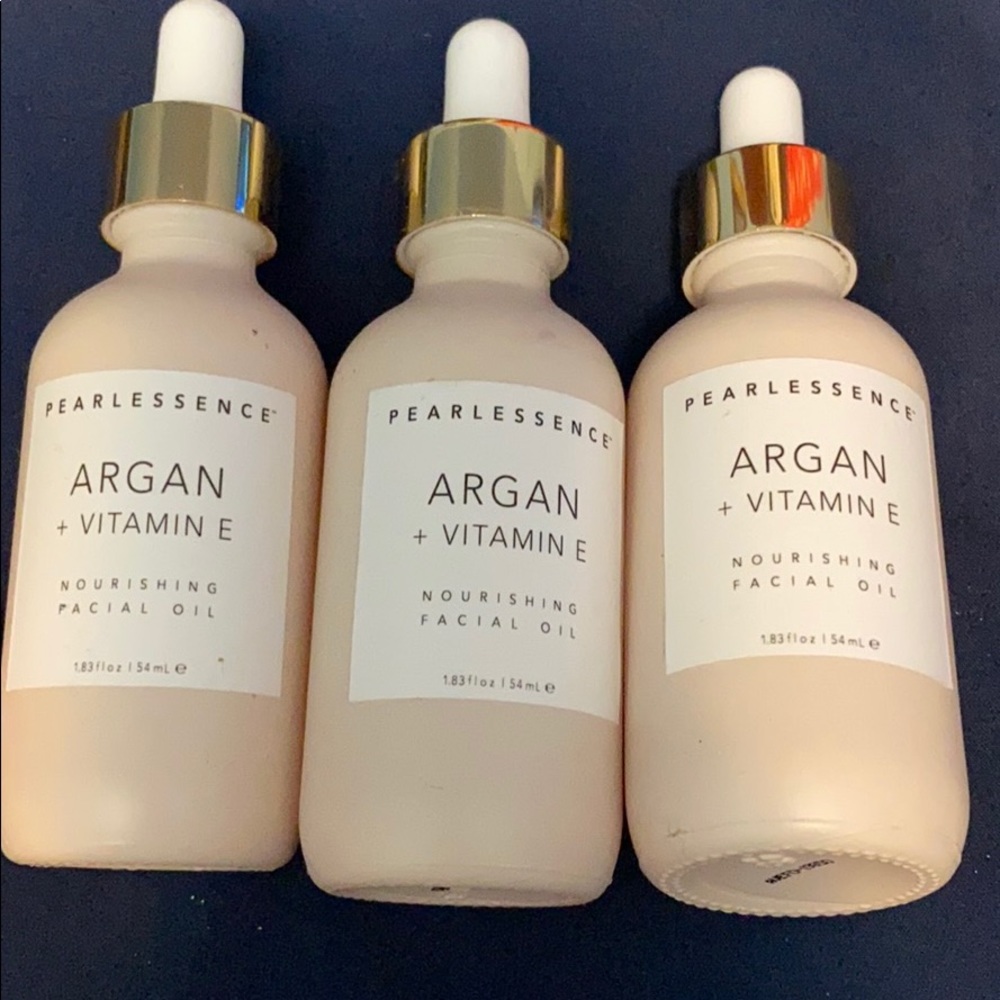 Moisturizing Oil